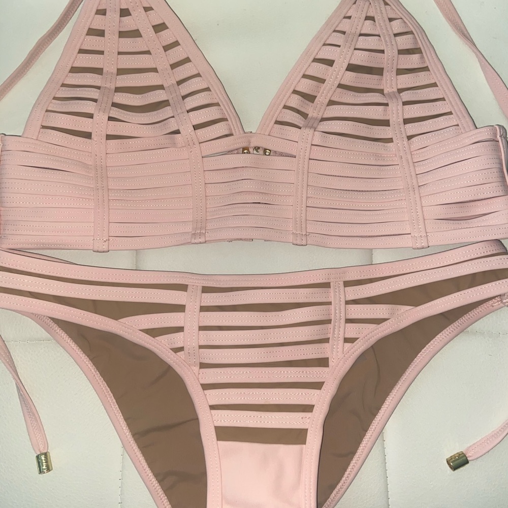 Beach Bunny Endless Summer Set - Picture 3 of 10